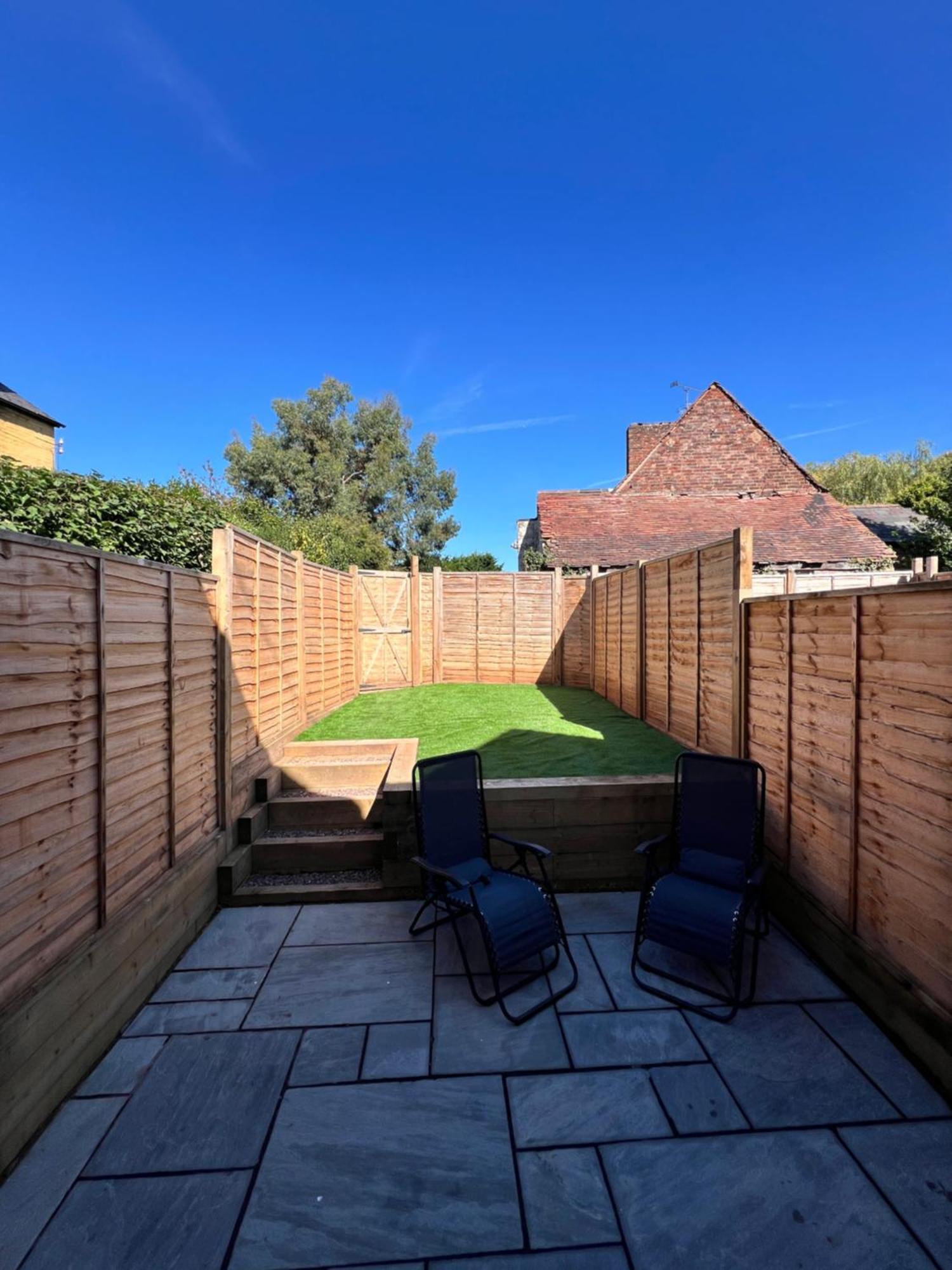 Two Bedroom Bridgnorth Bliss Bagian luar foto
