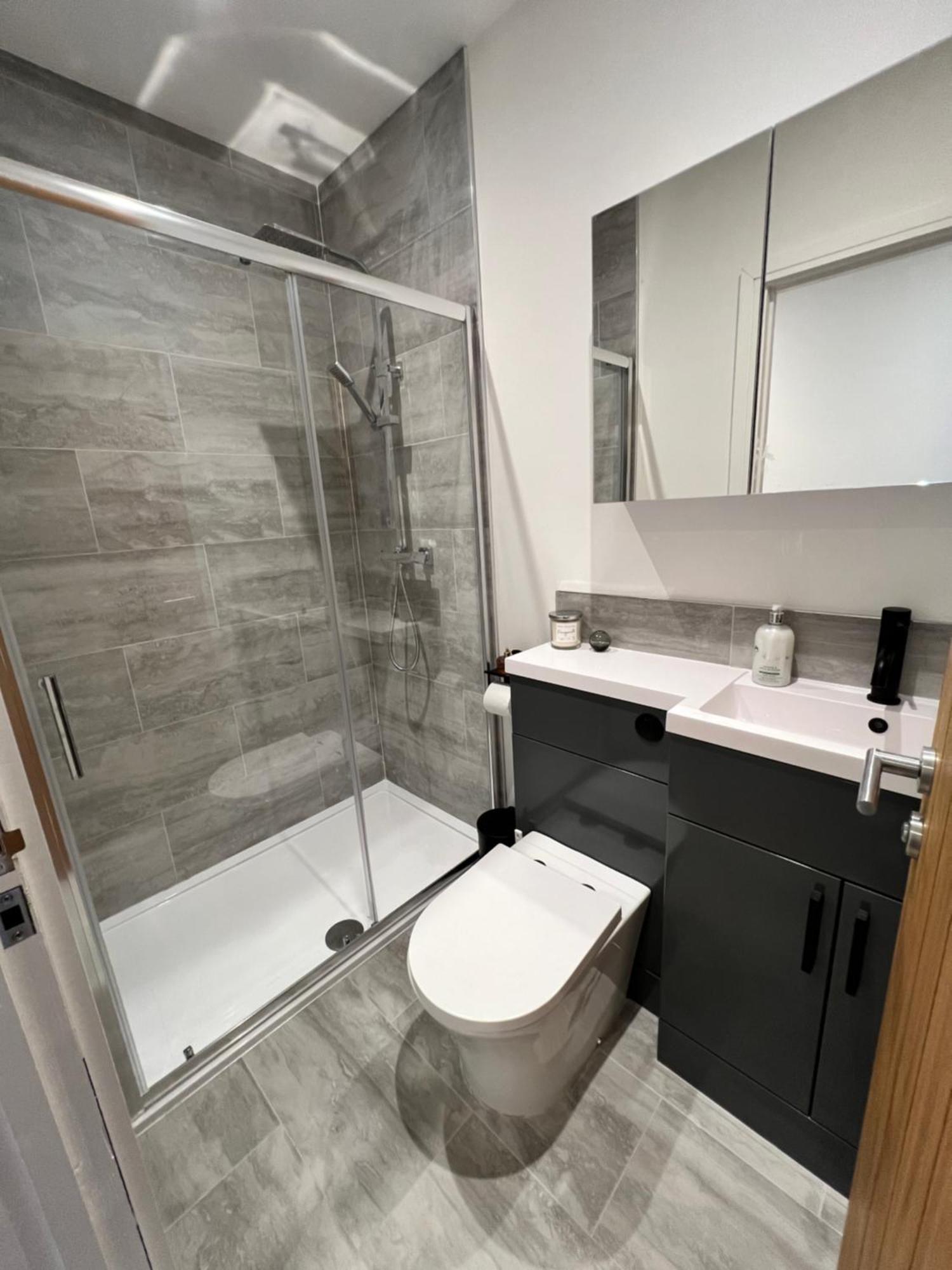 Two Bedroom Bridgnorth Bliss Bagian luar foto